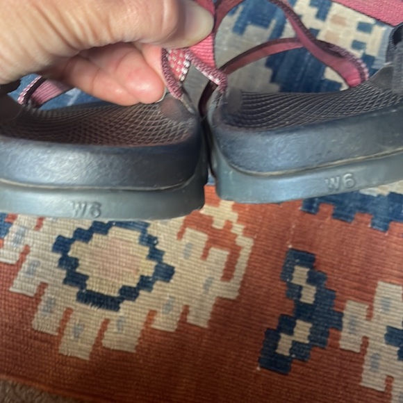 Chaco Sandals Slip on Slides - Picture 4 of 6